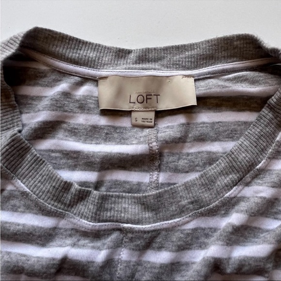 Loft Center Seam Gray And White Striped Tank Top - Picture 2 of 5